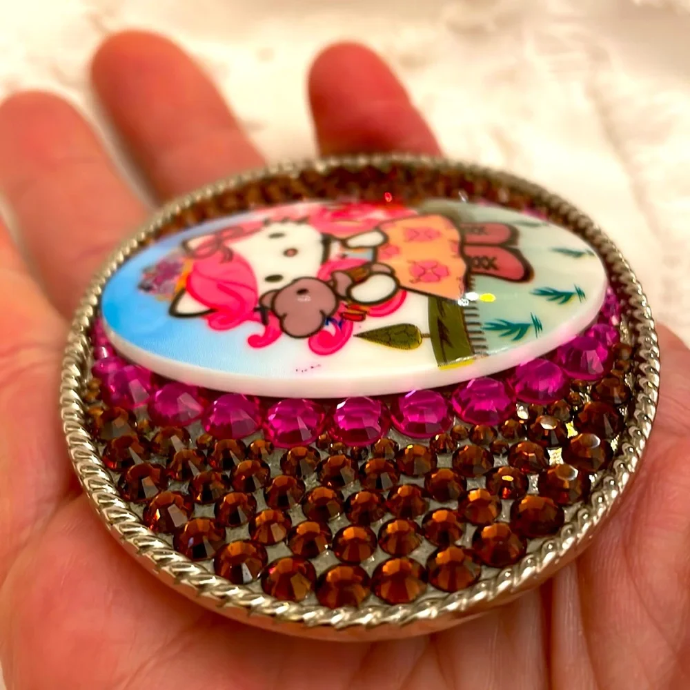 Vintage Tarina Tarantino Pink Head Hello Kitty Swarovski rhinestone belt buckle - Picture 7 of 12